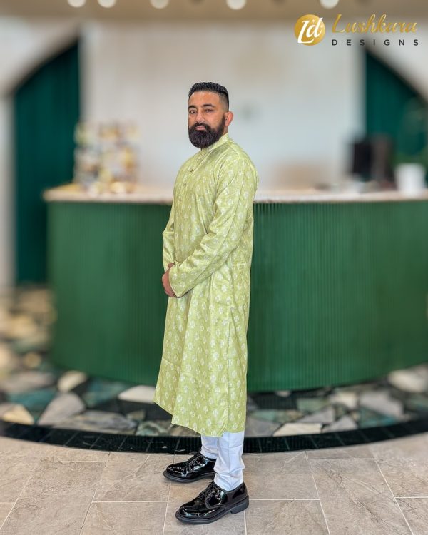 Lushkara Elegant Green Kurta - Image 3