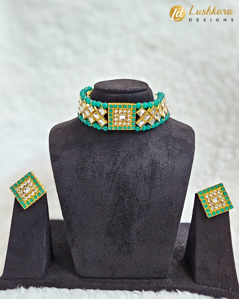 Lushkara Emerald Square Kundan Choker Set