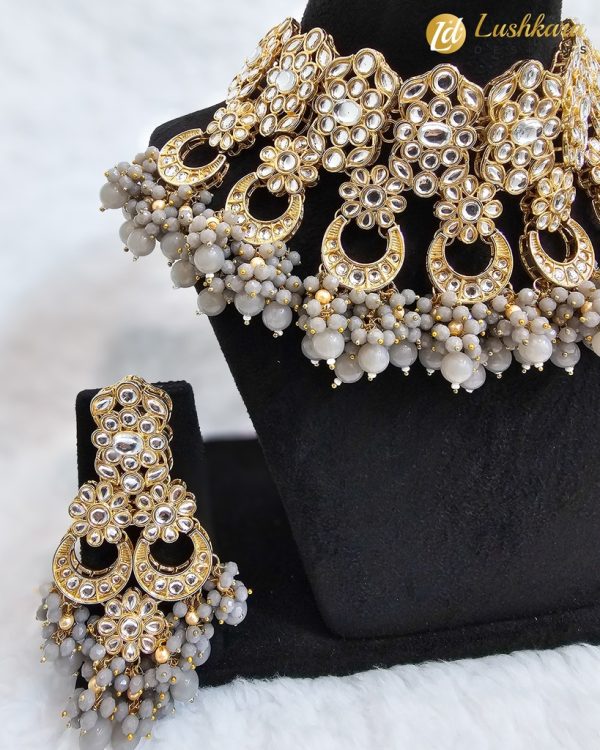 Lushkara Grey Beaded Kundan Necklace Set - Image 3