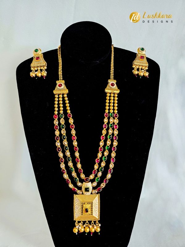 Lushkara Kundan Necklace Green Ruby and White Stone