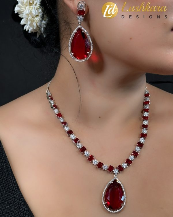 Lushkara Scarlet Elegance Neckset: Bold & Radiant