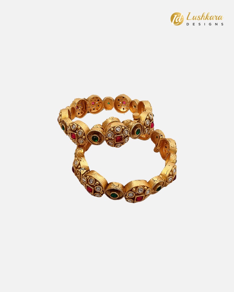 Lushkara Vintage Gold Openable Bangle