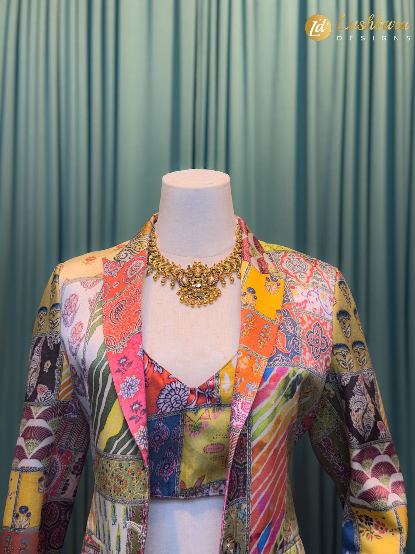 Lushkara Multicolor Printed Blazer Saree Set - Image 2